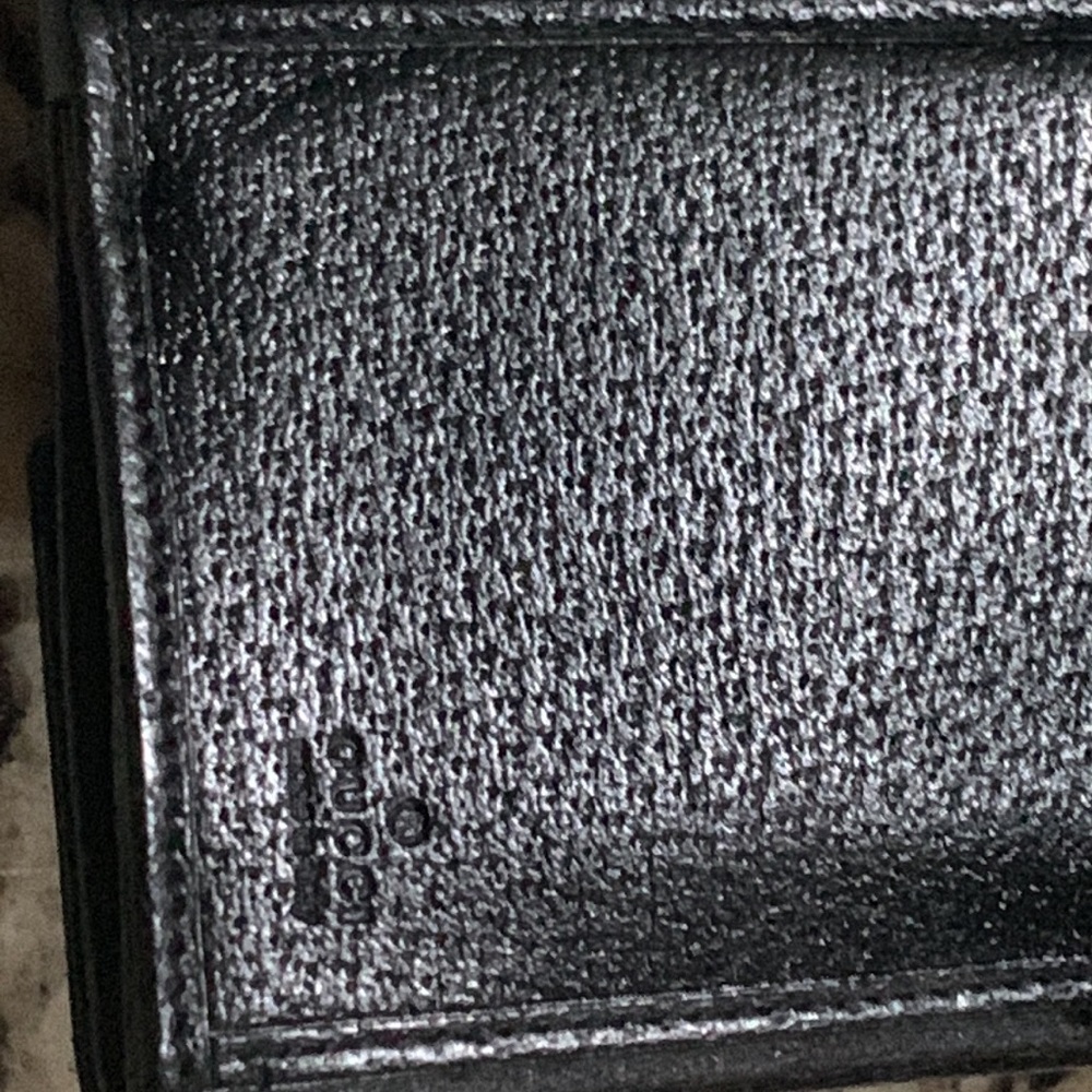 Gucci Eclipse Wallet - image 4